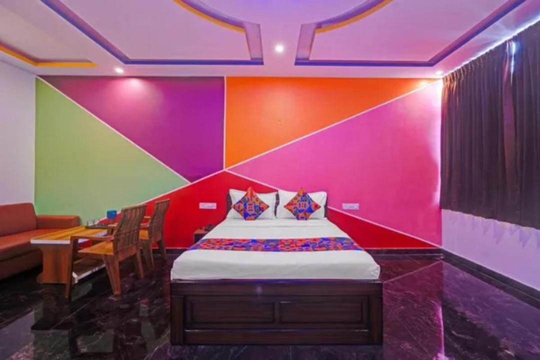 Bagalakunte Hotel | FabHotel Day and Night Suite- Jalahalli West
