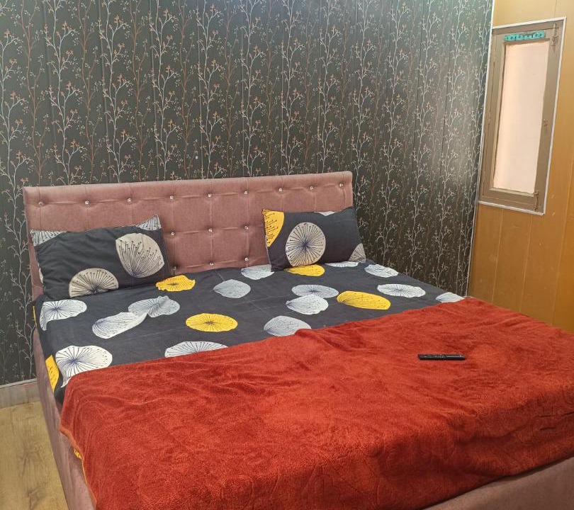 Vrindavan House | Shri Radha Rani guest house