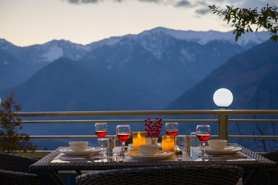 Naggar Villa | SaffronStays Interstellar