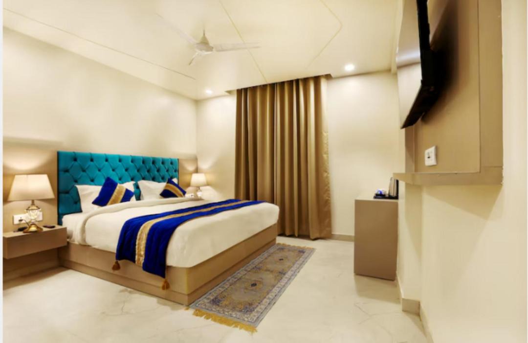 Mahipalpur Extension Apartment | OPO Hotel Dior Delhi Airport