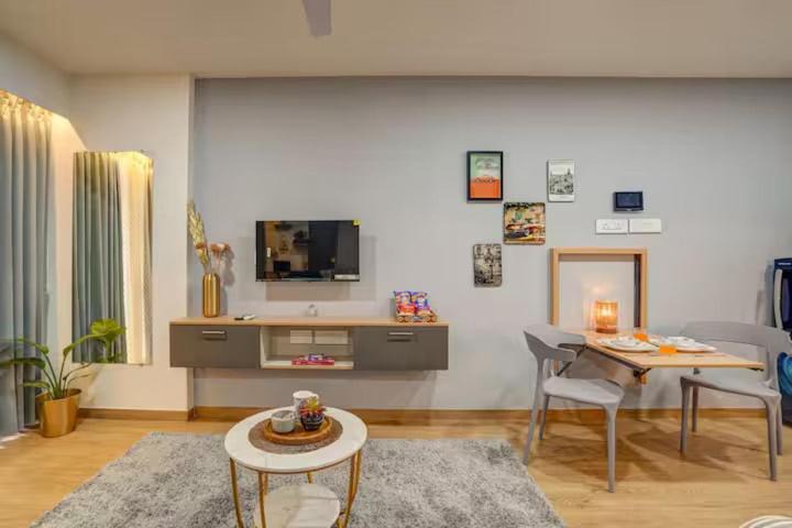 Viman Nagar Apartment | BlancHaus Stays - Luxury Retreat I Viman Nagar I Near Pune Airport