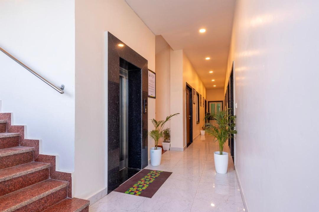 Shahjahanpur Hotel | Treebo Ayodhya Grand