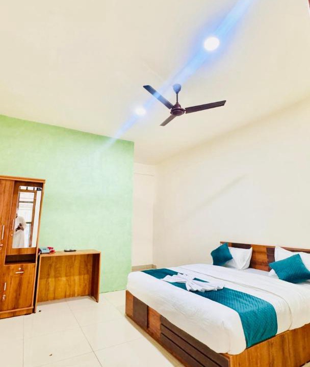 Vayittiri Hotel | Fa Stay inn Wayanad