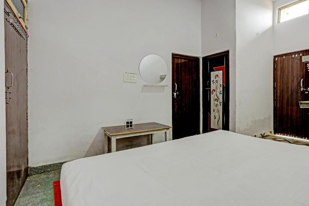 Bhongaon Hotel | Hotel O Soft Petal Residency