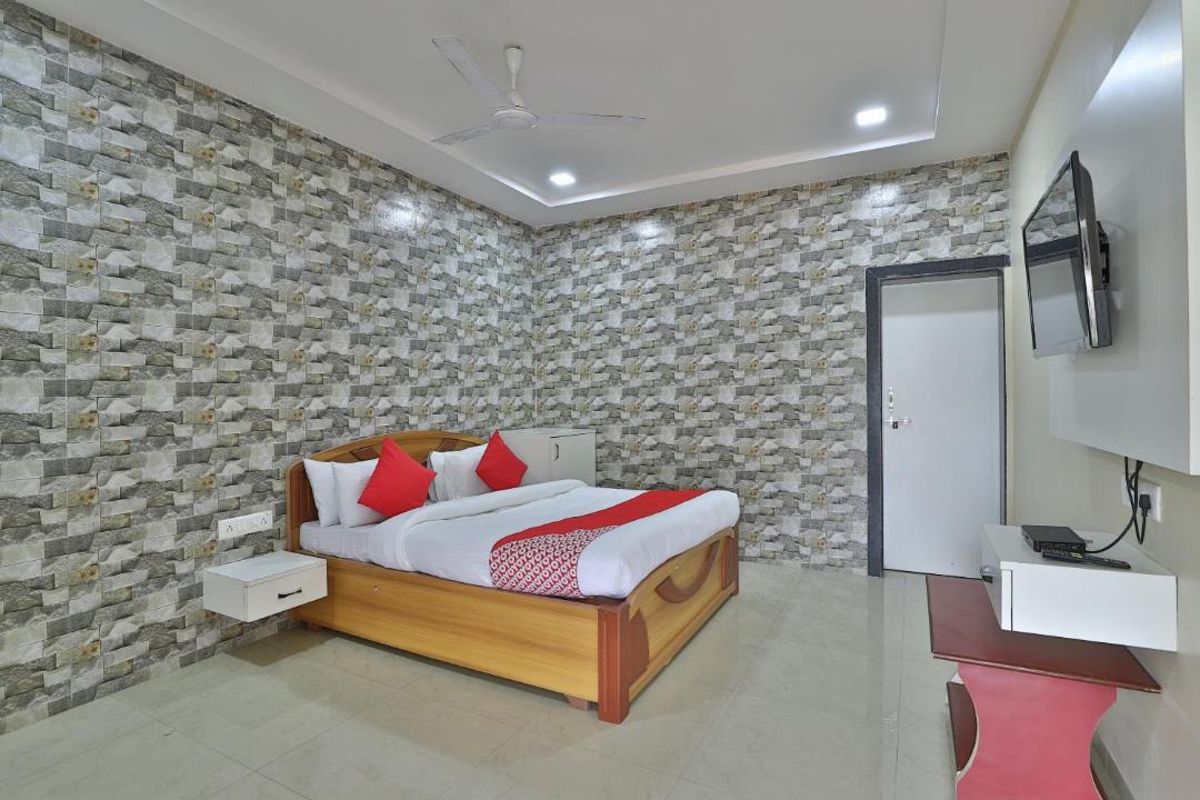 Halol Hotel | Hotel O Balaji Inn
