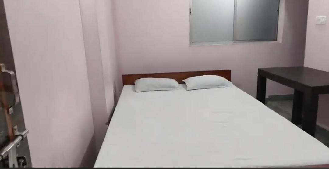 Rajendra Nagar House | Ganga Bhagirath Hotel Couple friendly