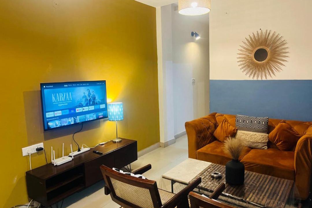 D6 Hotel | The Grace Hotel Airport Free Pickup