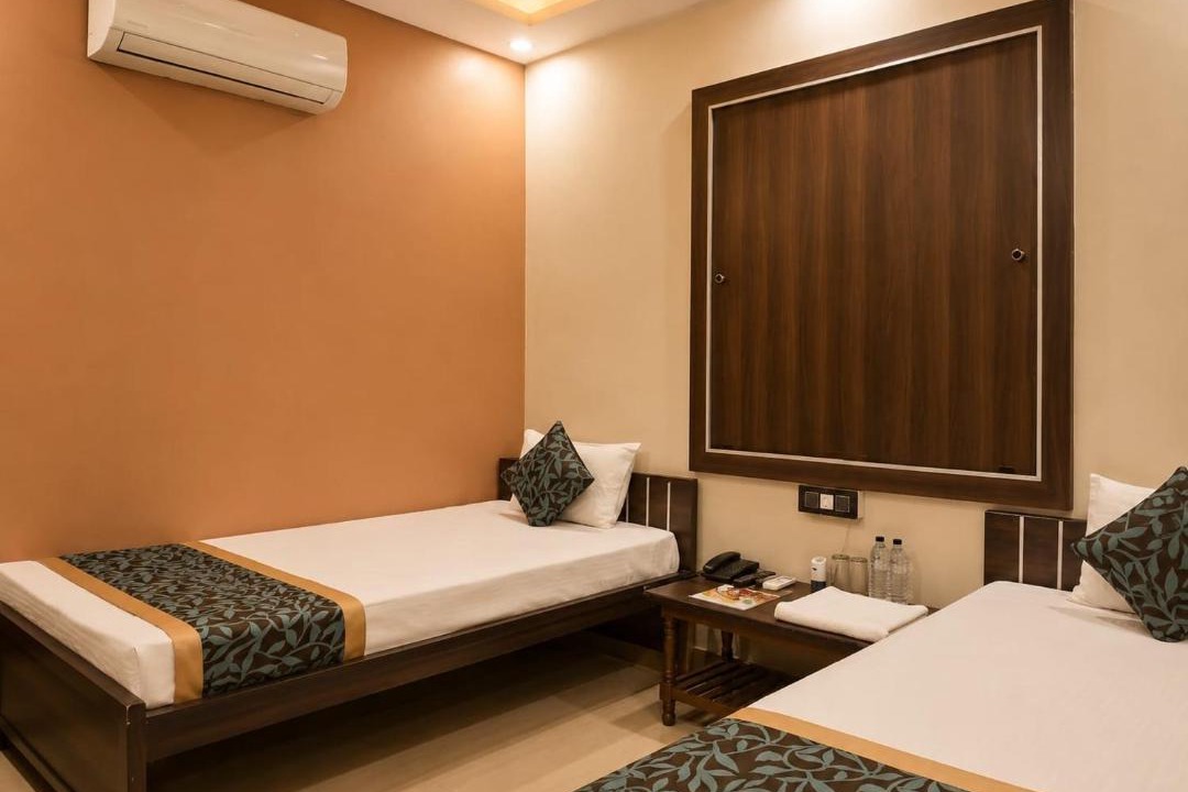 Gaya Hotel | Hotel Shakuntla Palace - 400 Meters away from Vishnu Pad Temple 7 mins walk