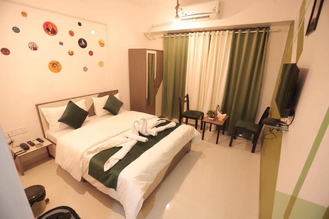Goregaon West Bed & Breakfast | Dev Shelters Goregaon West Surya Bangalow