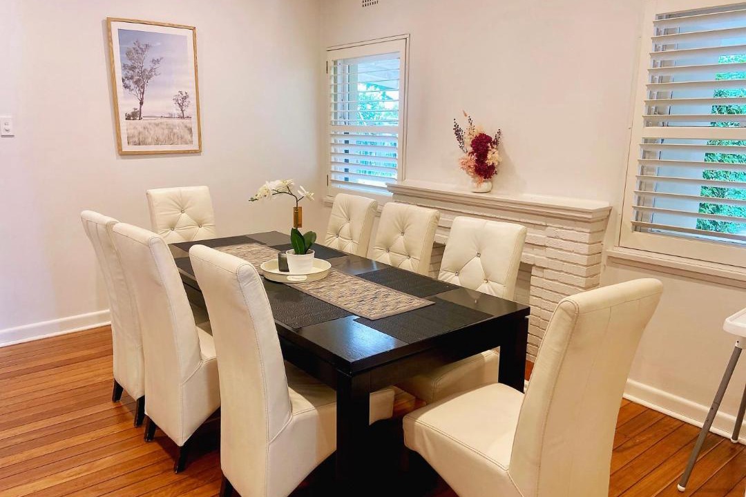 Pymble House | Family Retreat with Pool Near Pymble Station