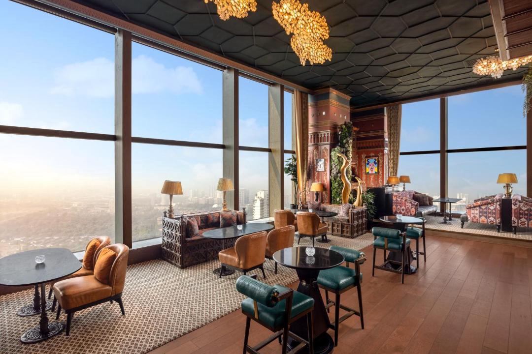 Lower Parel Hotel | The St. Regis Mumbai