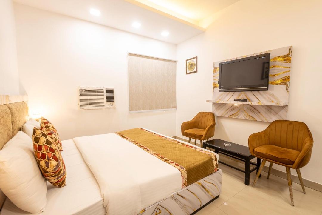Karol Bagh Hotel | Hotel Cosmo Near BLK Hospital Karol Bagh