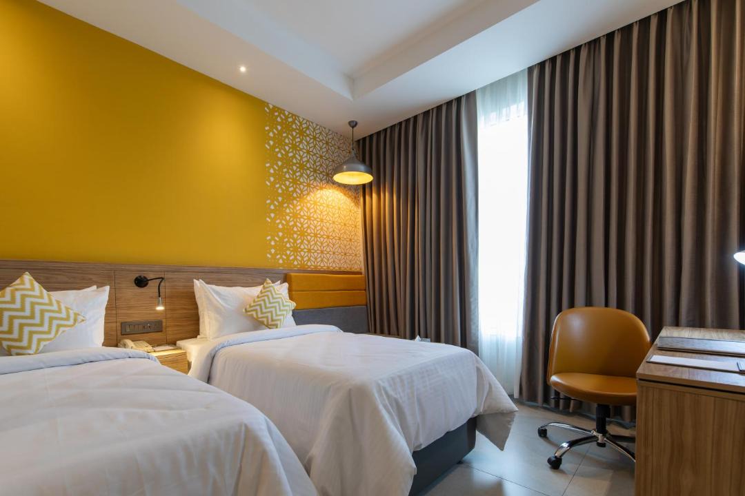 Alambagh Hotel | Hometel Lucknow - A Sarovar Hotel