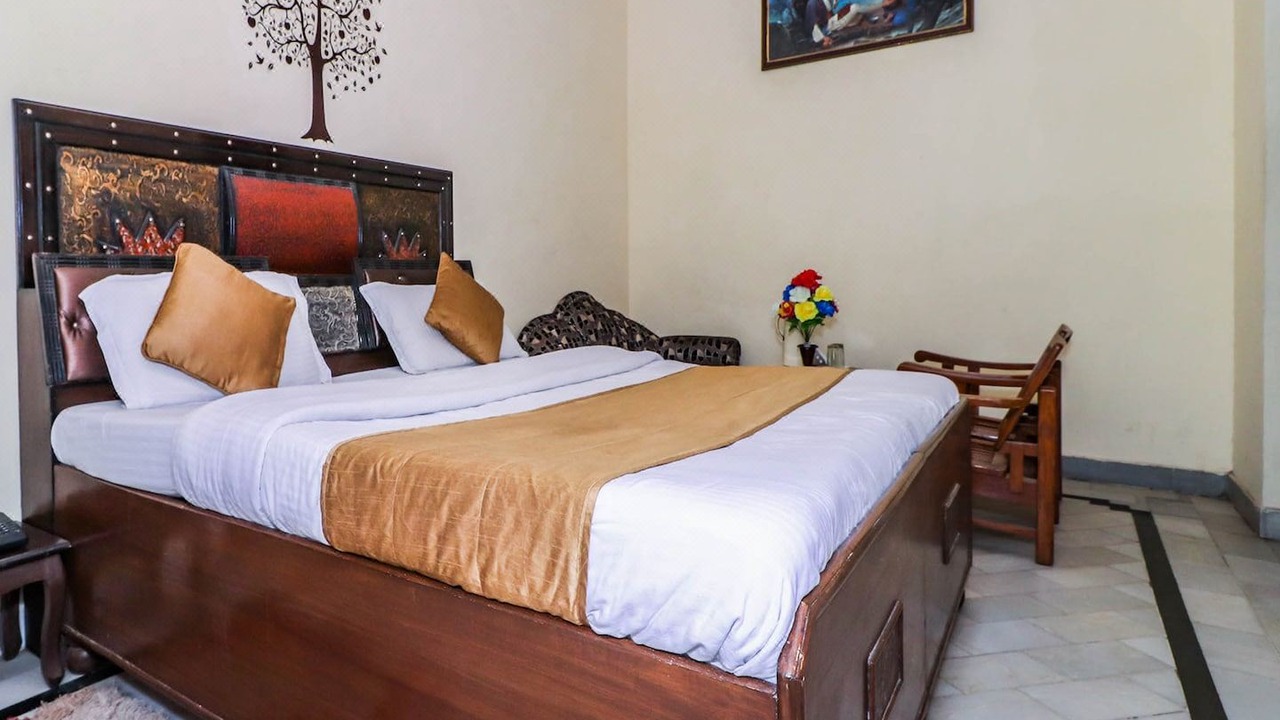 Photo of Bedroom in Sector 45