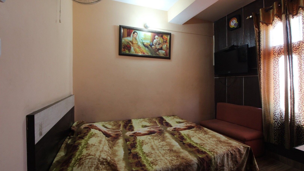 Photo of Bedroom in Shoghi