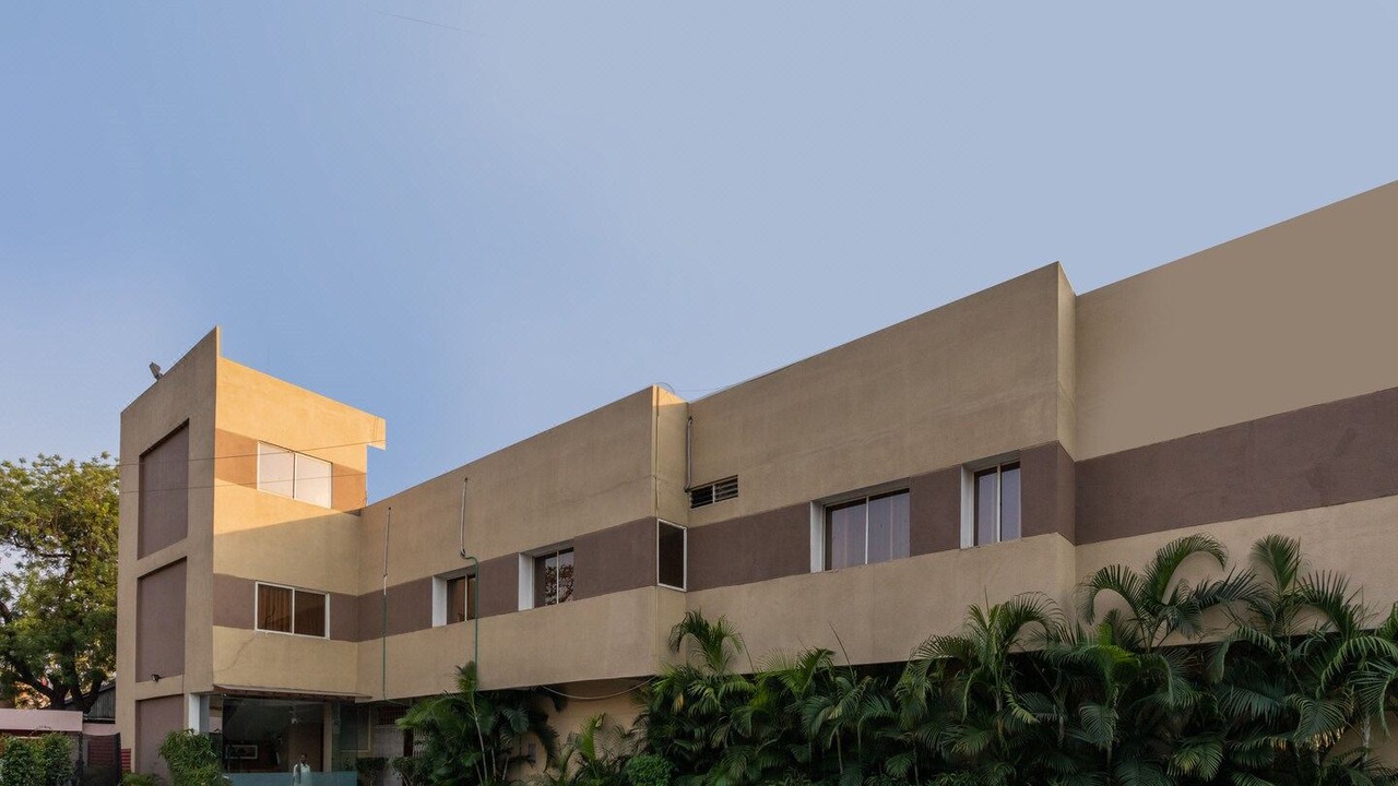 Photo of Buildings in Mahipalpur