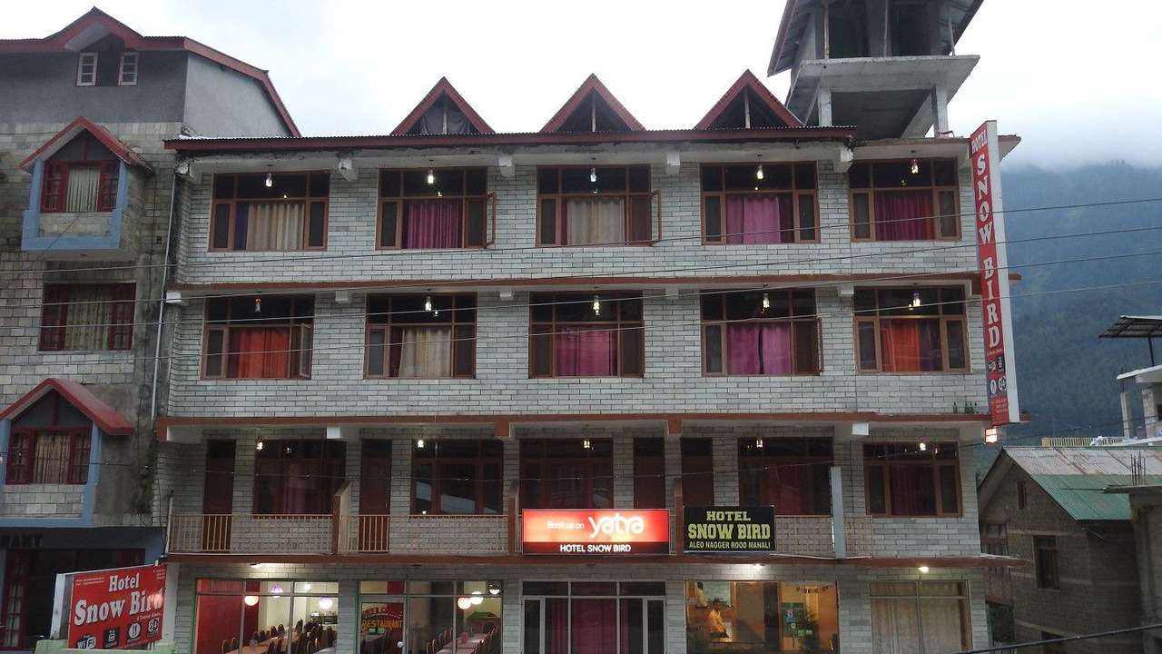 Photo of Buildings in Aleo