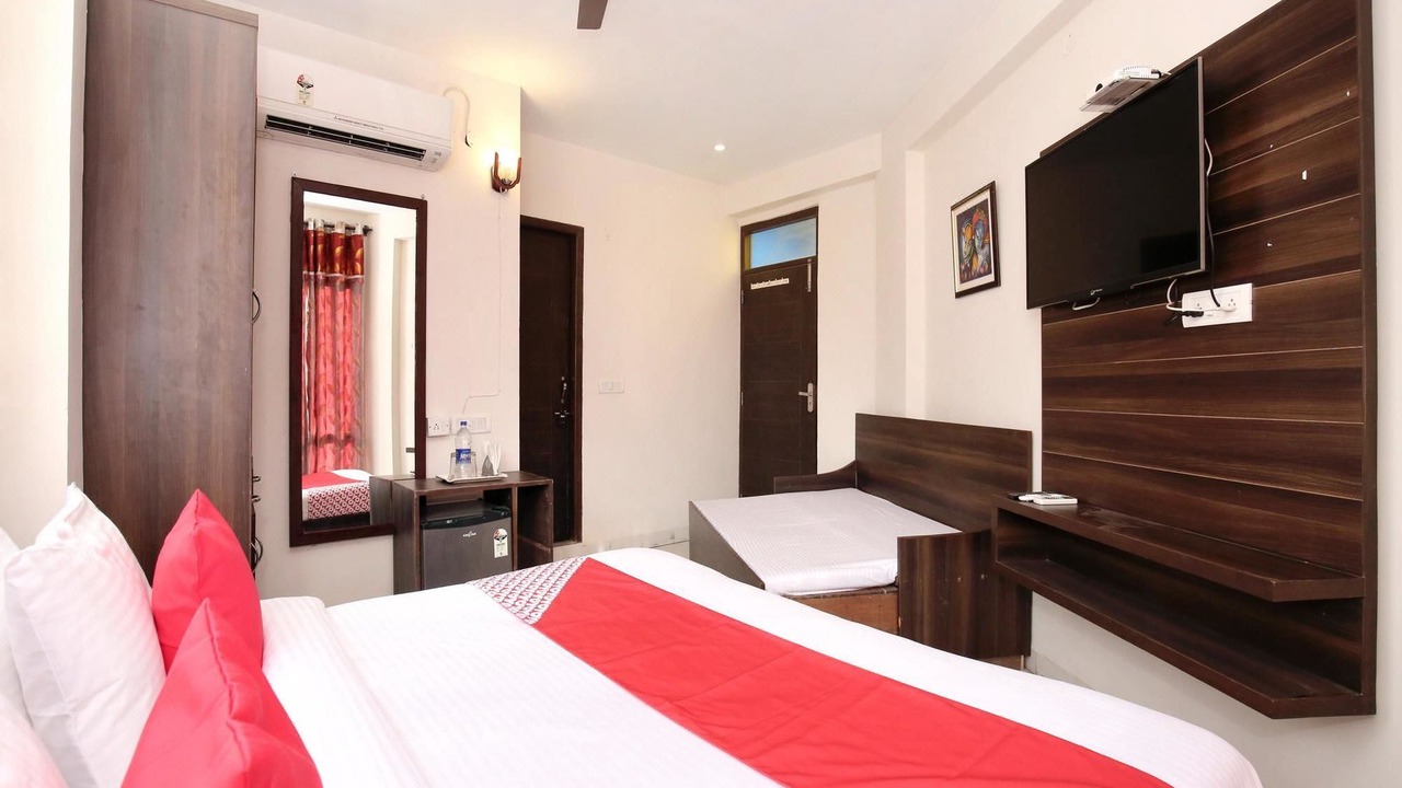 Photo of Bedroom in Sector 45