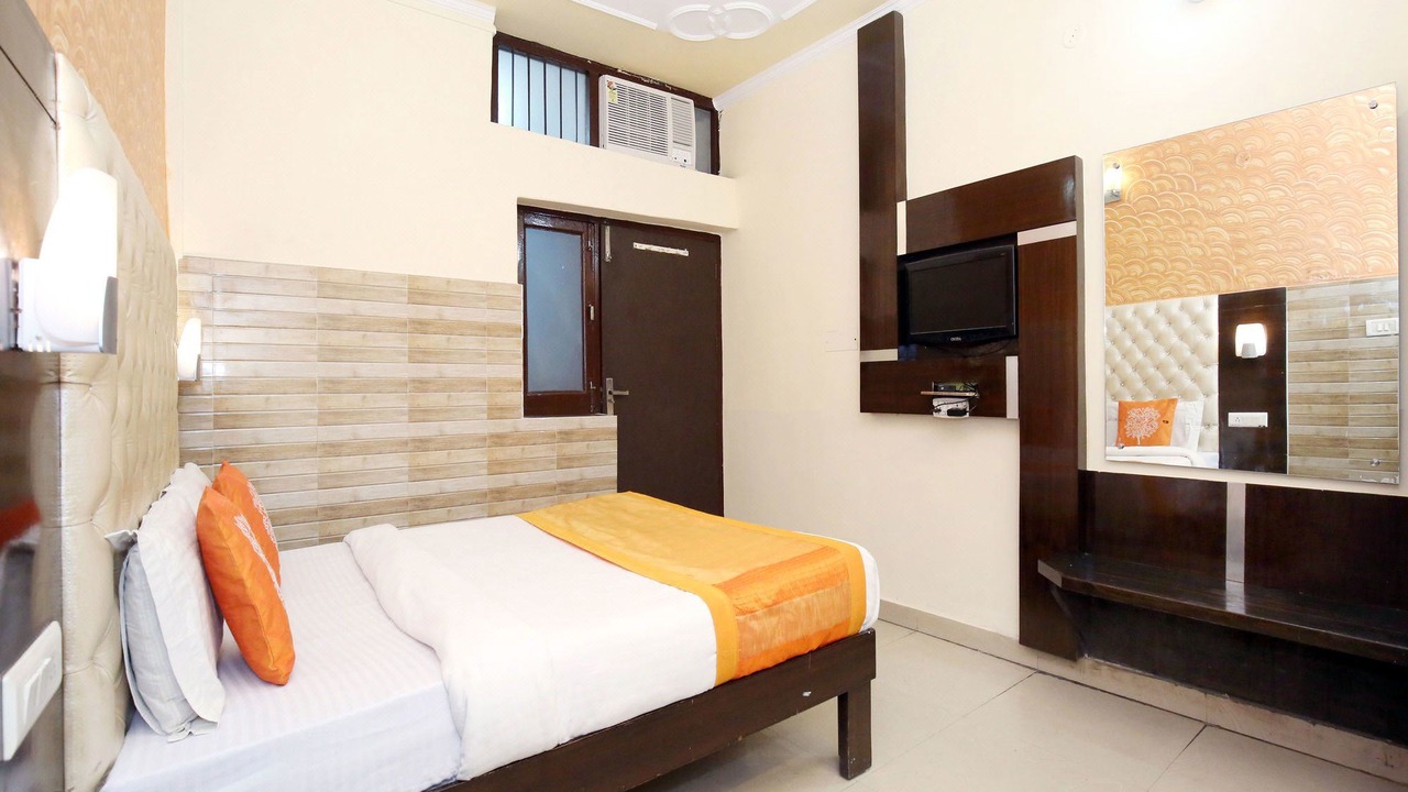 Photo of Bedroom in Sector 45