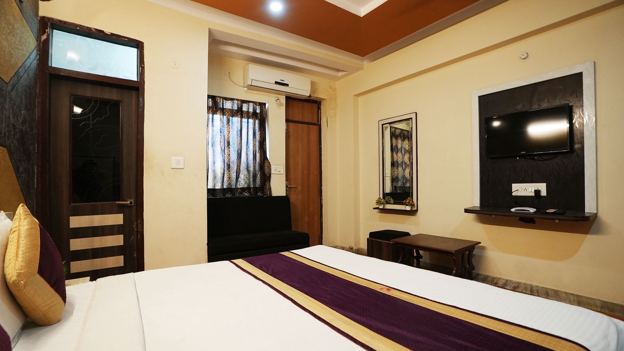 Photo of Bedroom in Central Area