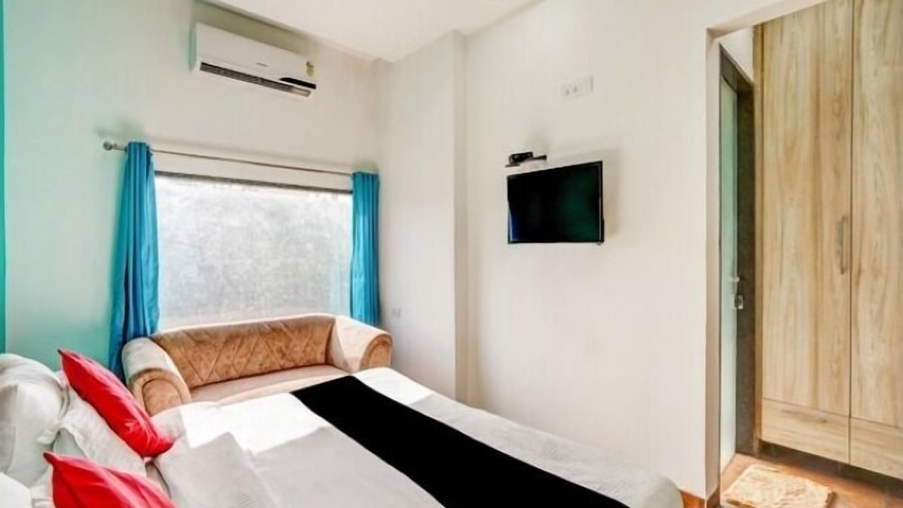 Photo of Bedroom in Shalimar Bagh
