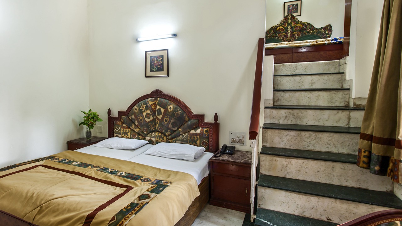 Photo of Bedroom in Karol Bagh