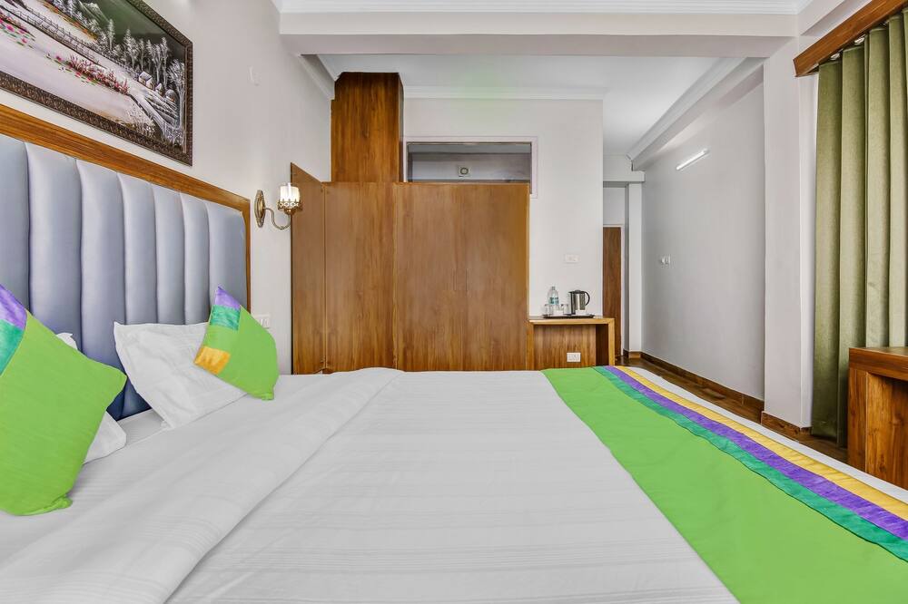 Photo of Bedroom in Shoghi