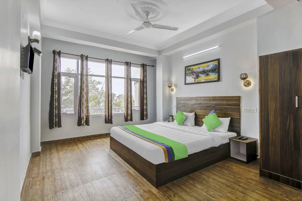 Photo of Bedroom in Shoghi