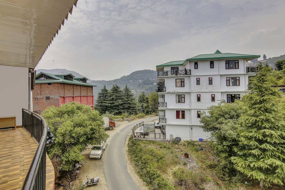 Photo of Others in Shoghi