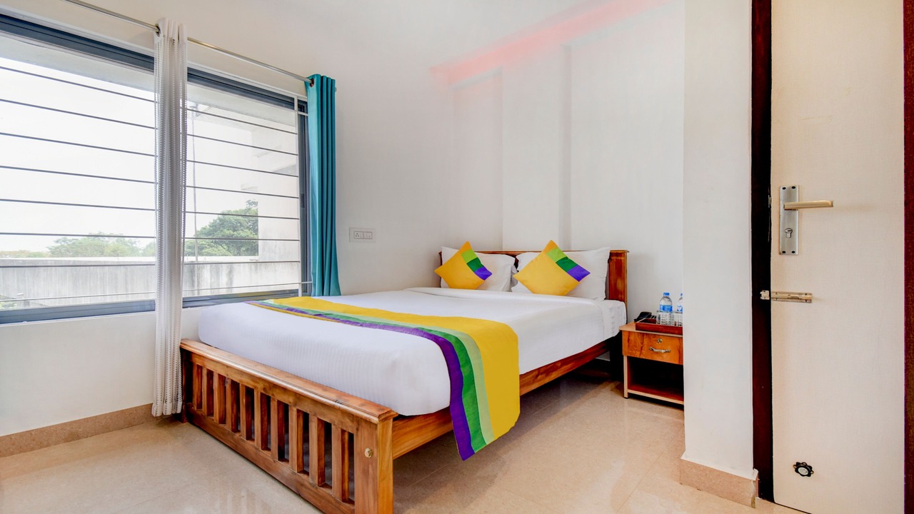 Photo of Bedroom in Somvarpet