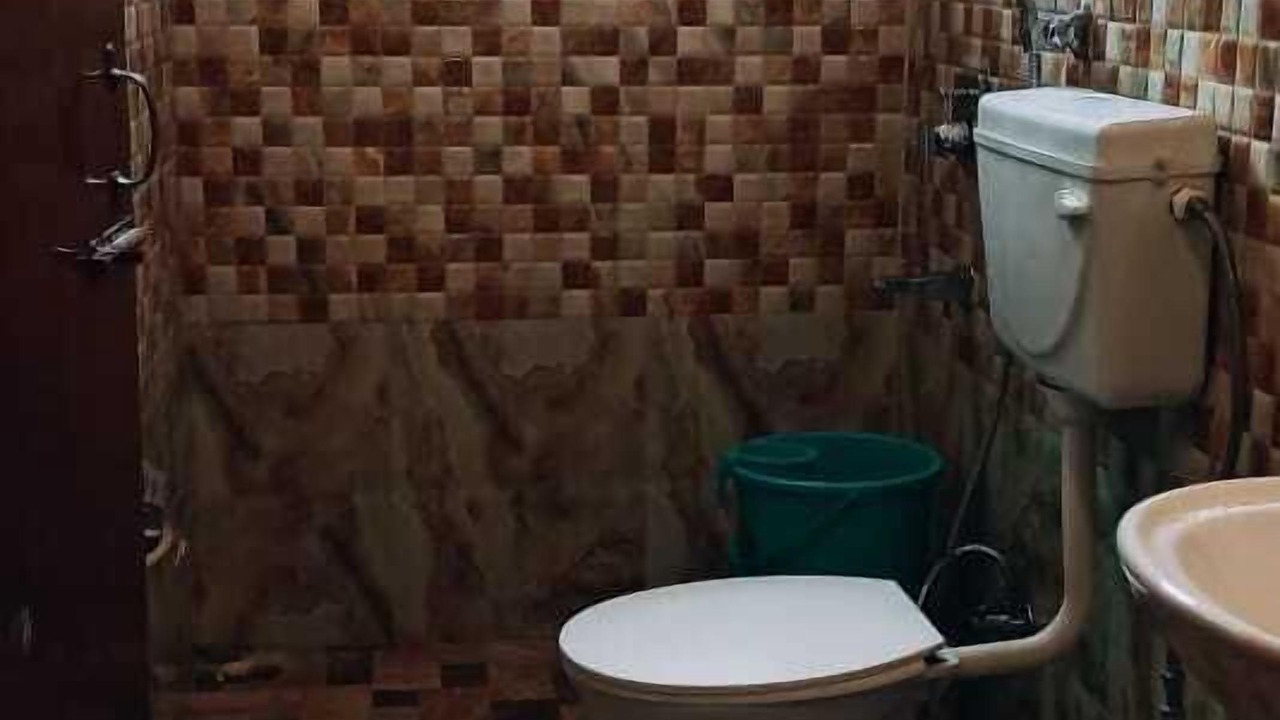 Photo of Bathroom in Mangan