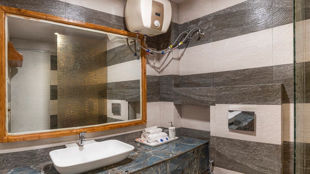 Photo of Bathroom in Banjar