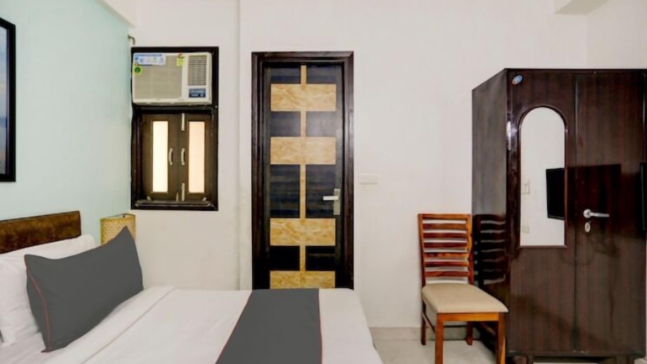 Photo of Bedroom in Sainik Farm