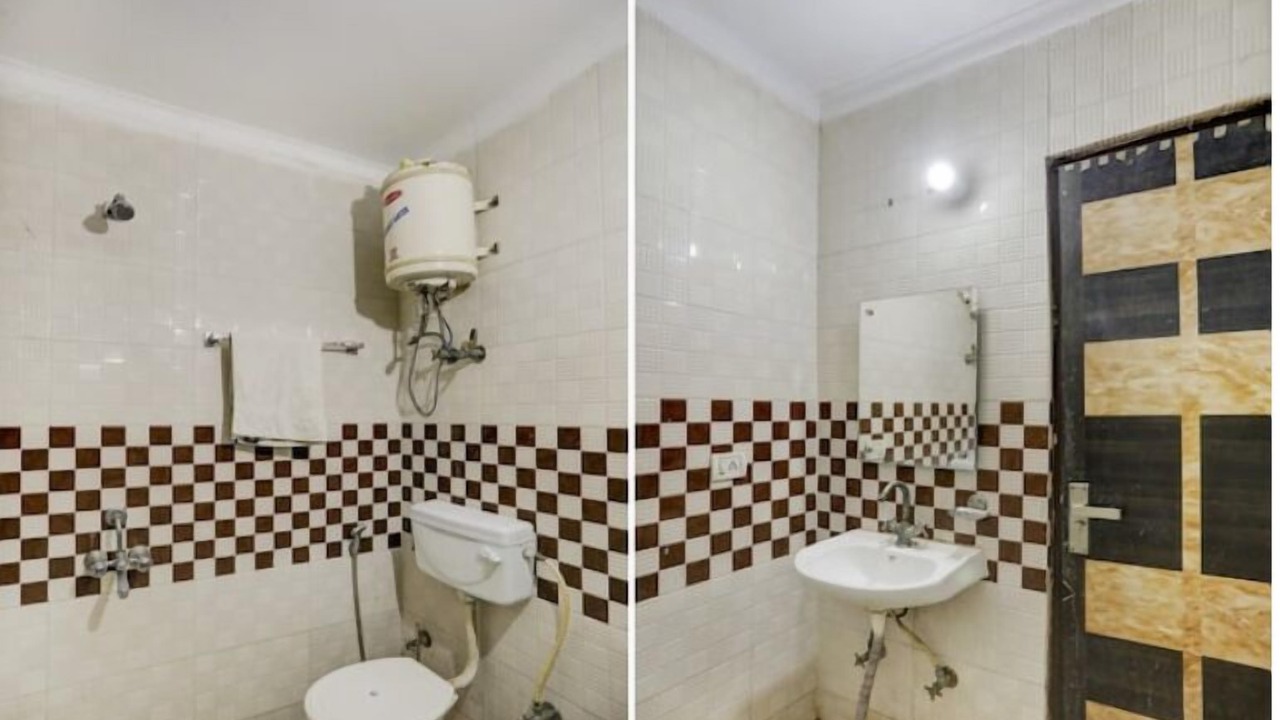 Photo of Bathroom in Sainik Farm