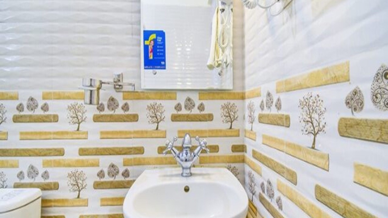 Photo of Bathroom in Thalayathimund