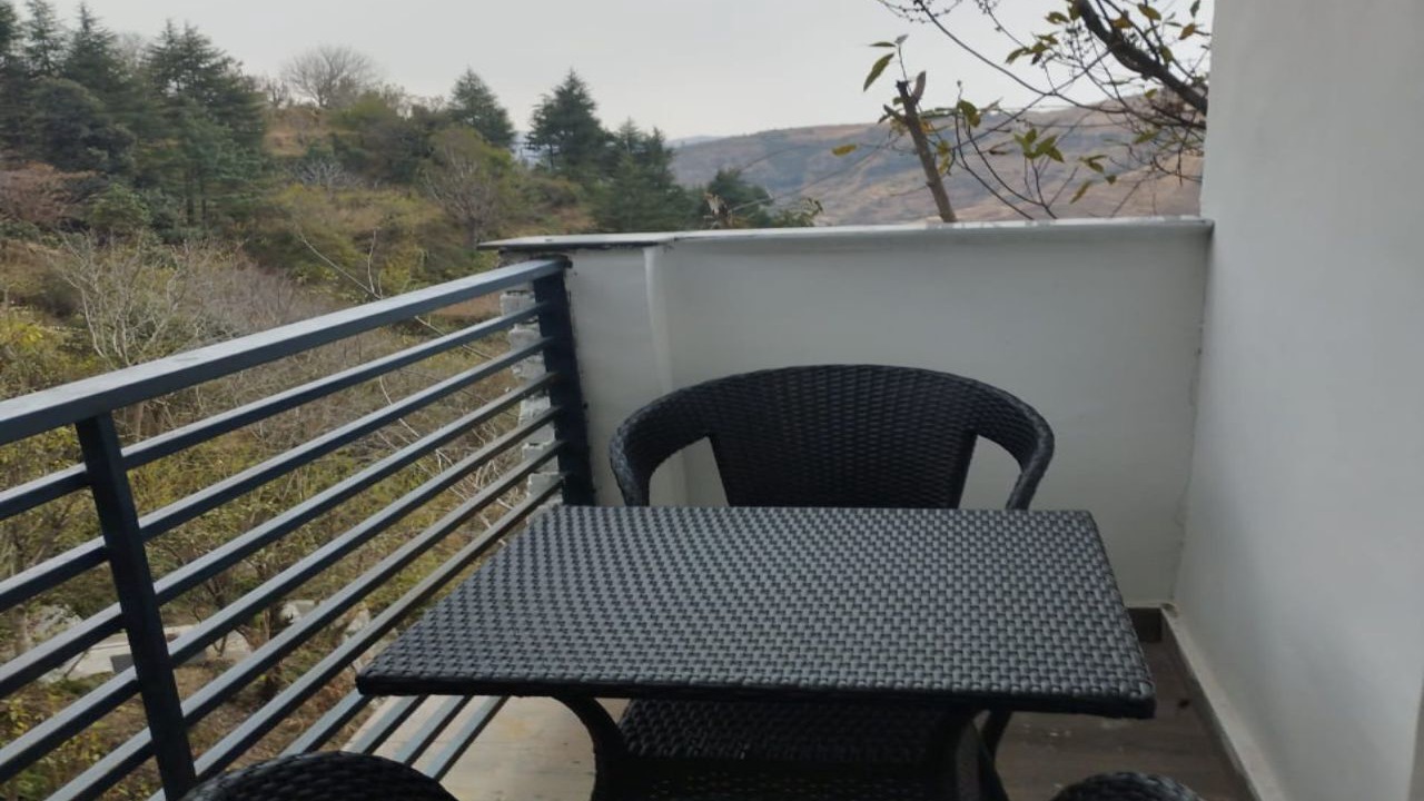 Photo of Patio Balcony in Chakrata