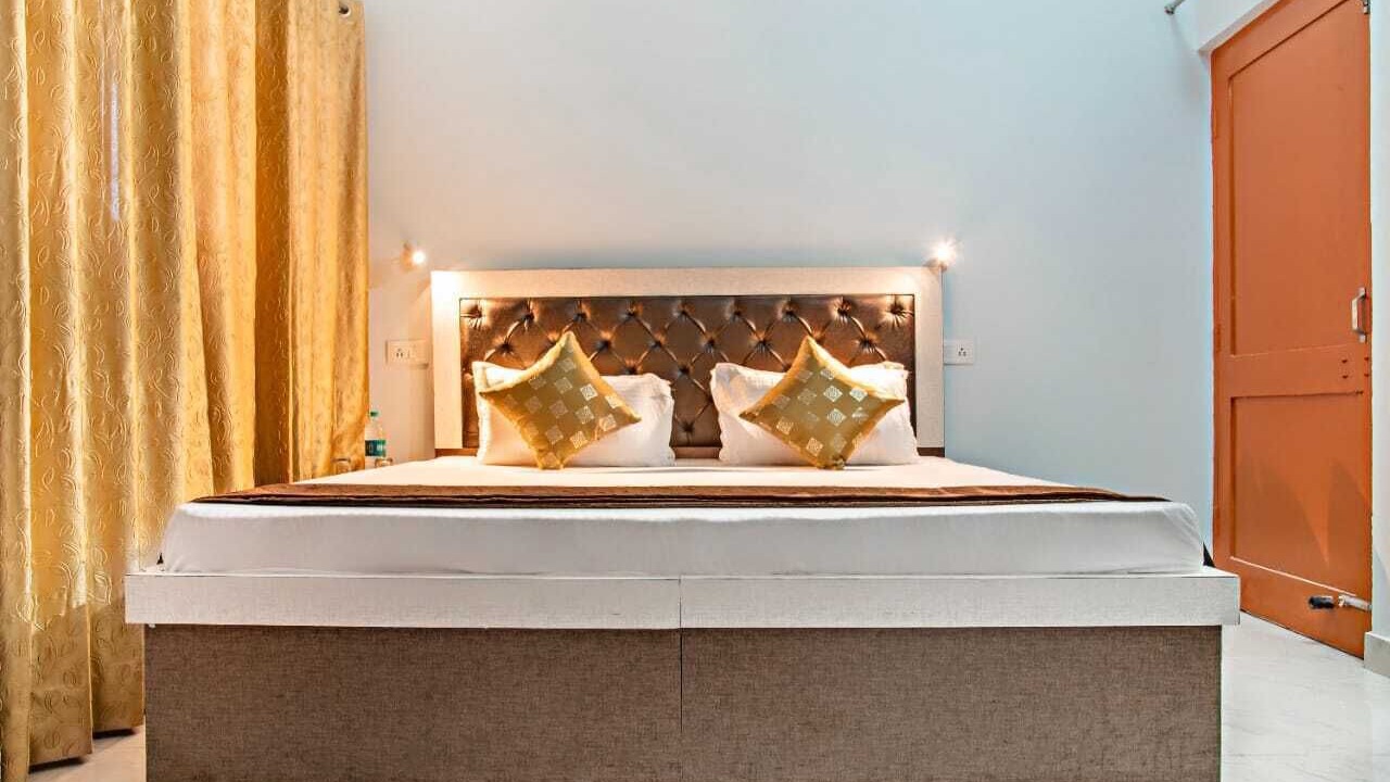 Photo of Bedroom in Dharampur