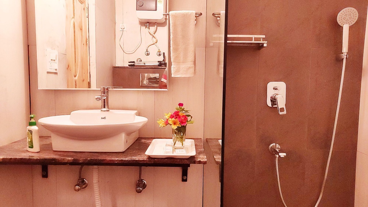 Photo of Bathroom in Kaul
