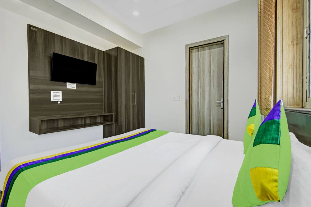 Photo of Bedroom in Zirakpur