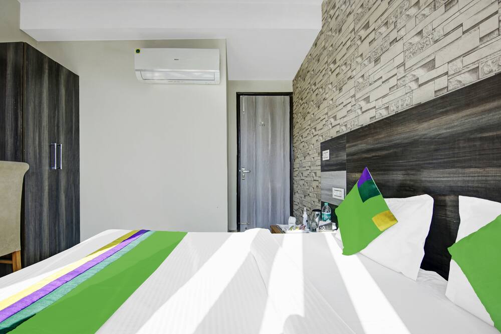Photo of Bedroom in Zirakpur
