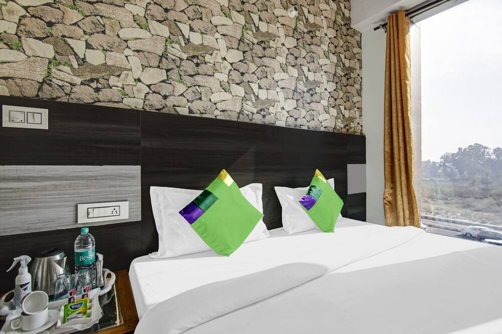 Photo of Bedroom in Zirakpur