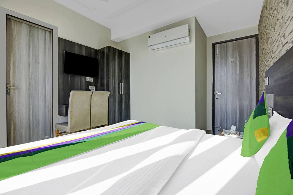 Photo of Bedroom in Zirakpur