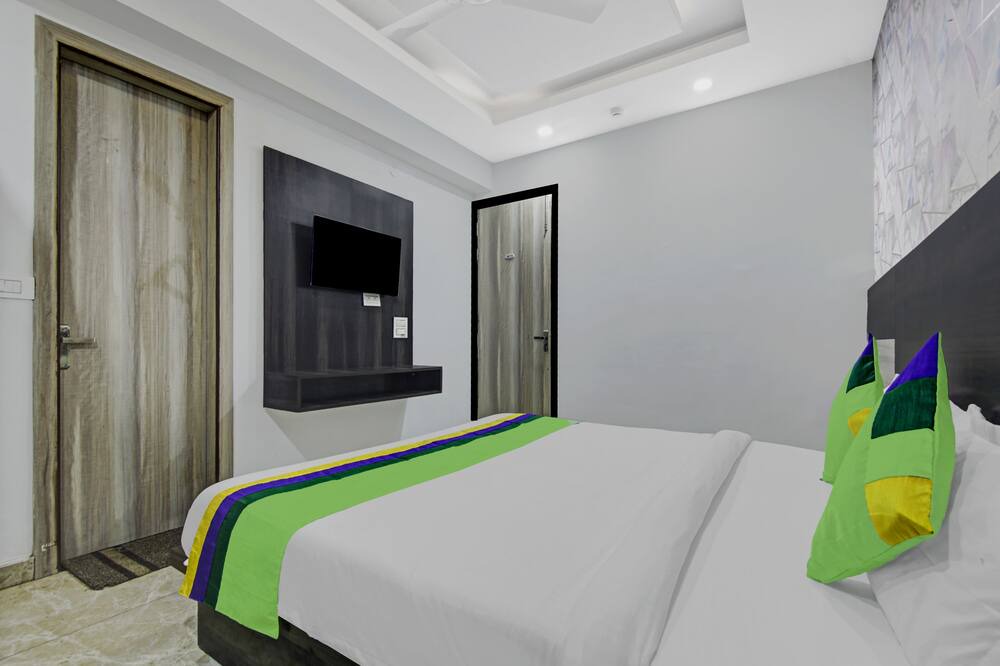 Photo of Bedroom in Zirakpur