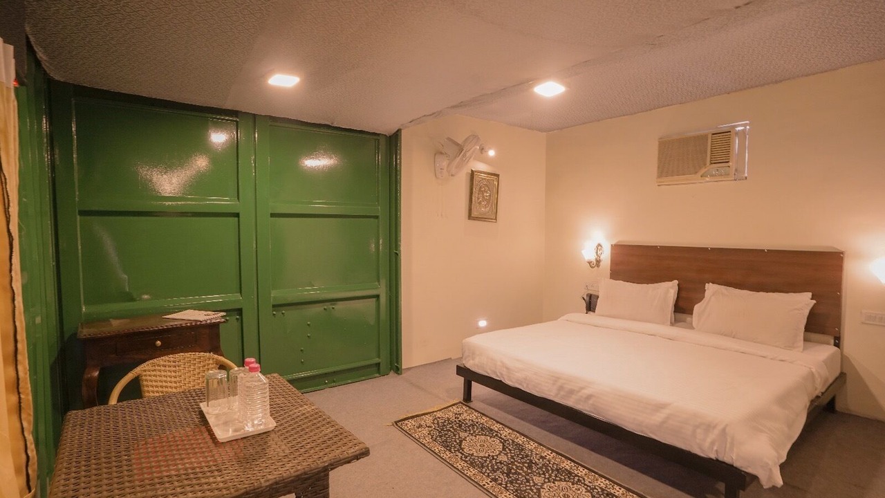 Photo of Bedroom in Jamwa Ramgarh