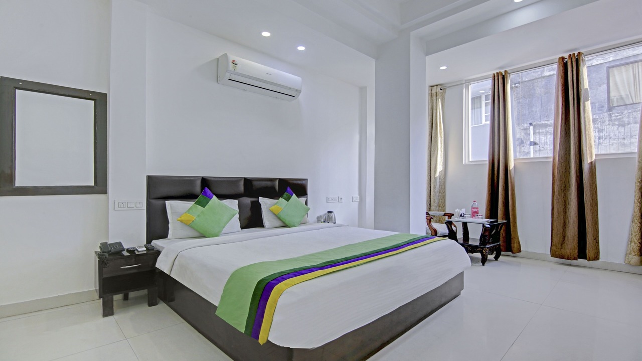 Photo of Bedroom in Zirakpur