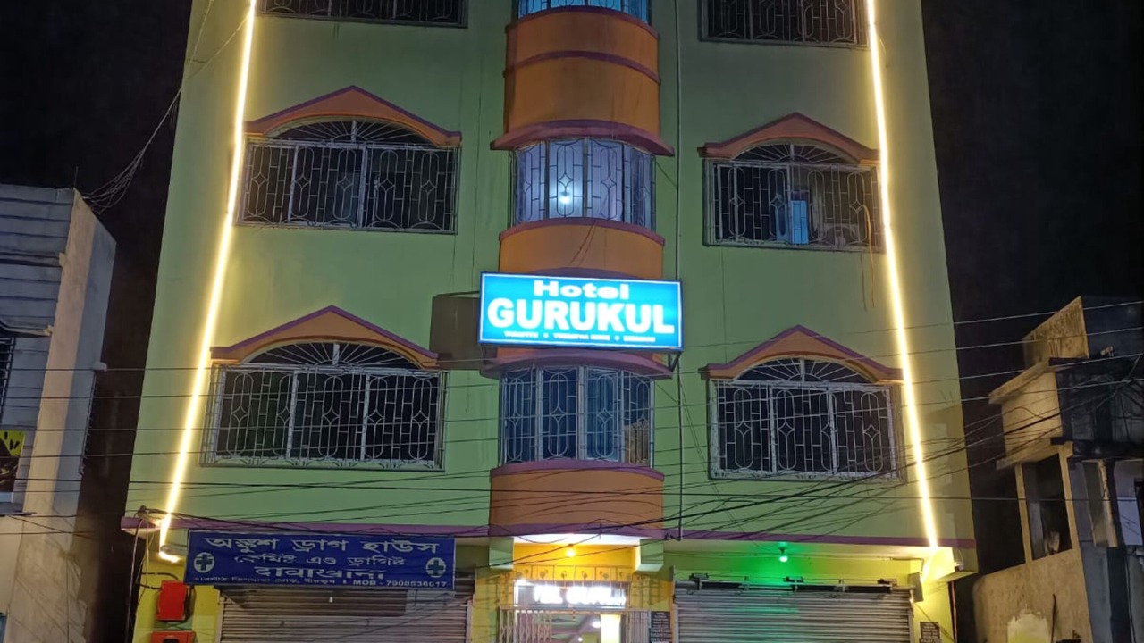 Photo of Buildings in Tarapith