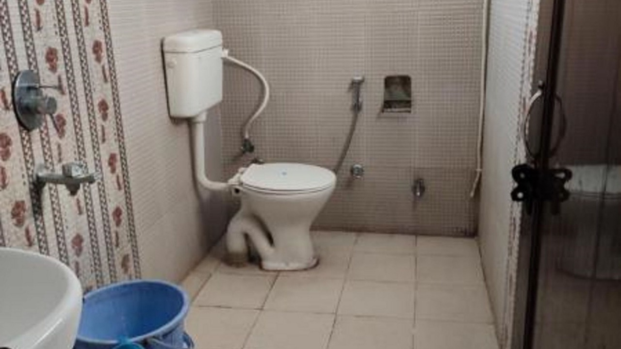 Photo of Bathroom in Tarapith