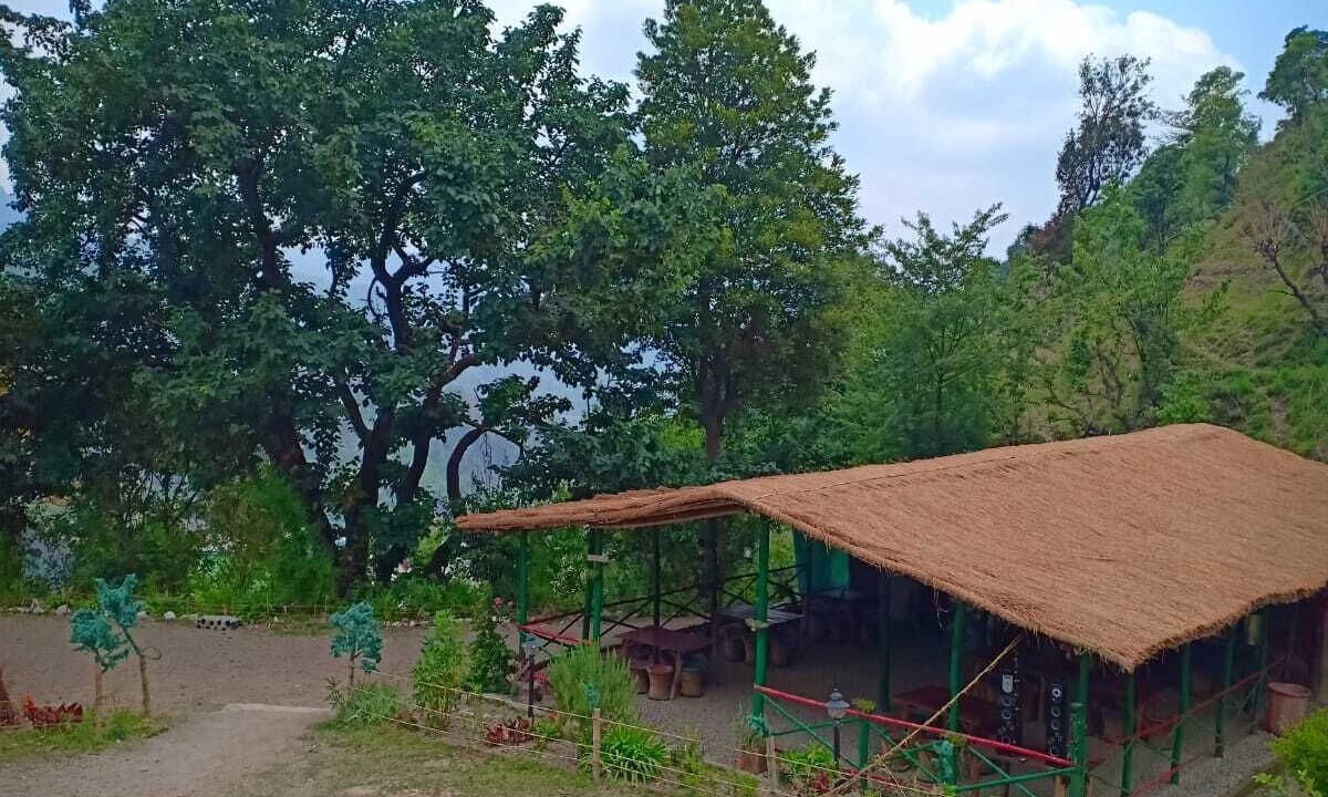 Photo of Livingroom in Naina Range