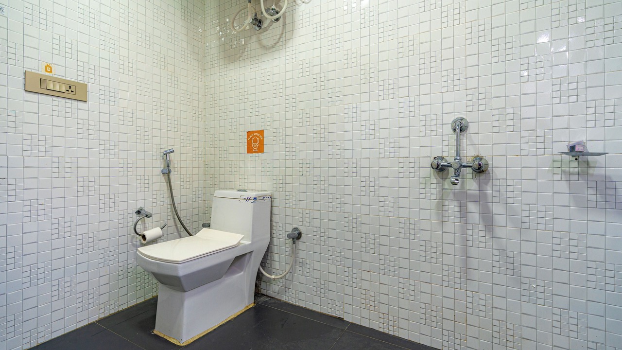 Photo of Bathroom in The Mall Road