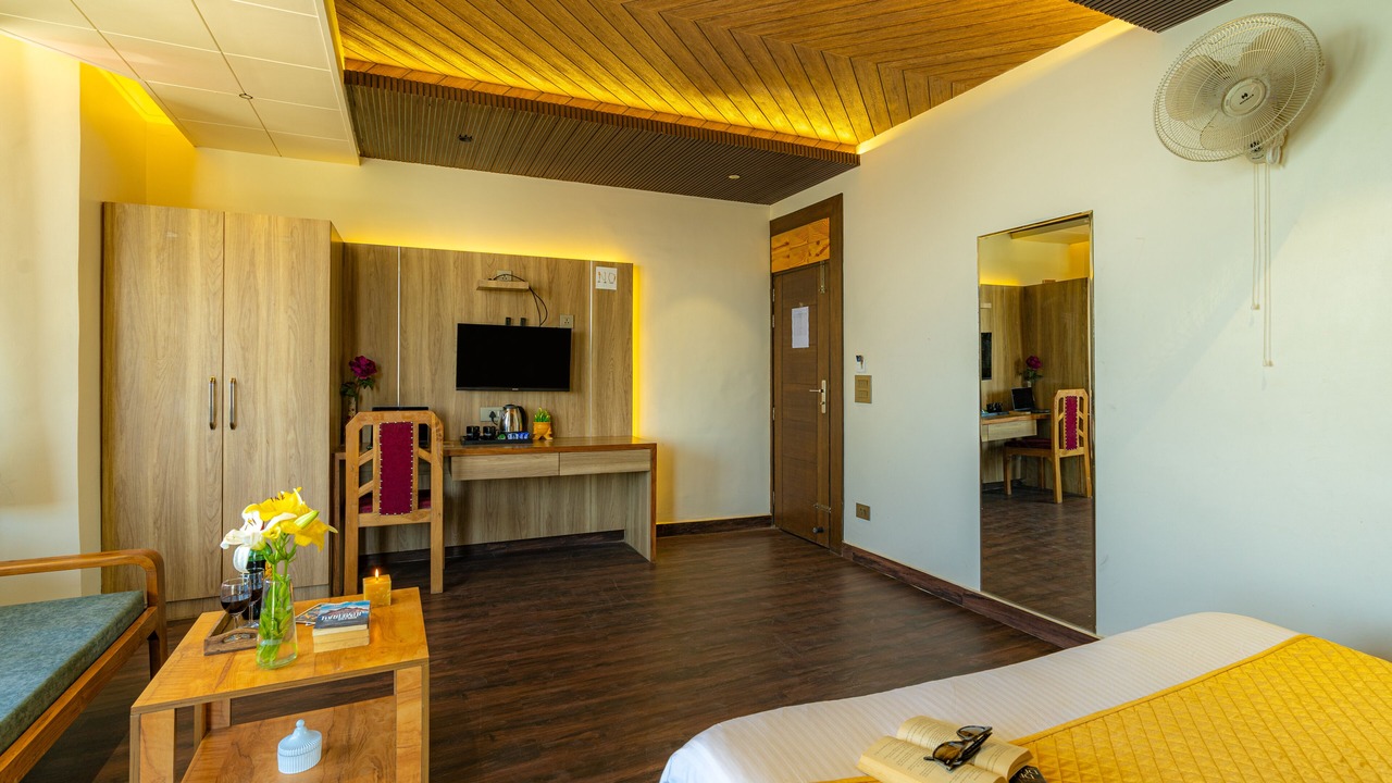 Photo of Bedroom in The Mall Road